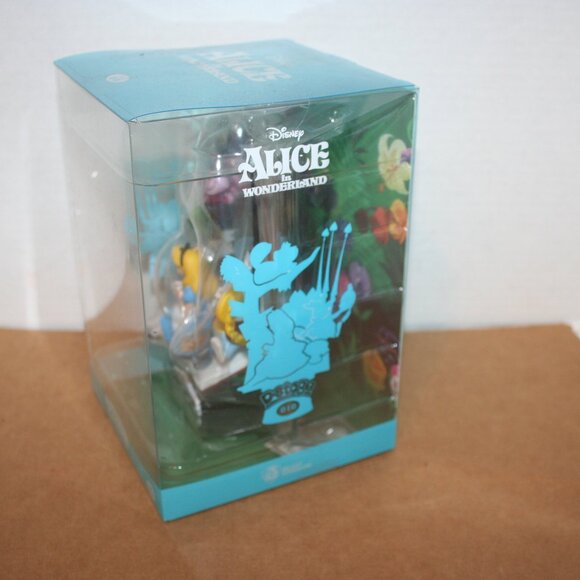 Alice in Wonderland D Stage Diorama Beast Kingdom Figure NIB - Picture 3 of 5